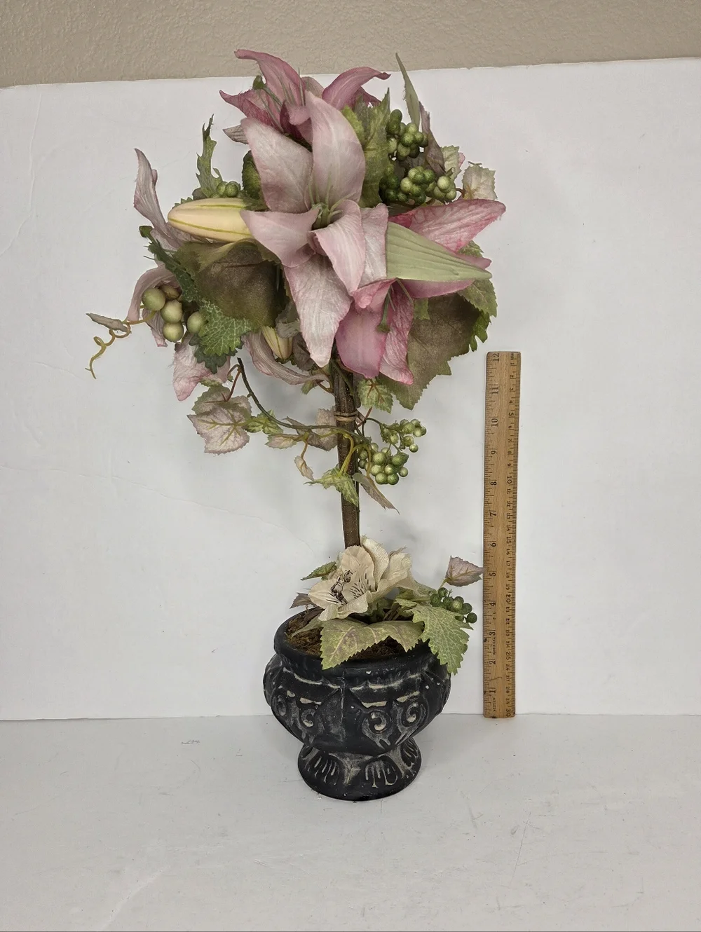 Home Interiors Lily Topiary‎ Floral Home Decor 2 Ft Tall Spring